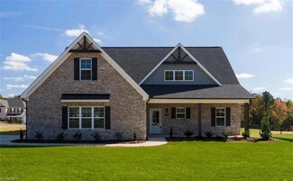 267 Enclave Dr, Clemmons, NC 27012
