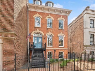 839 W Webster Ave, Chicago, IL 60614
