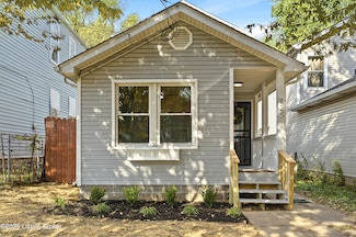 725 Speckert Ct, Louisville, KY 40203