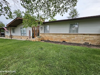 1098 Pineywoods Rd, Kingston, TN 37763