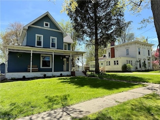 8280 Park Ave, Garrettsville, OH 44231