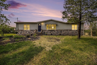 1981 Wolf Rd, Hart, MI 49420