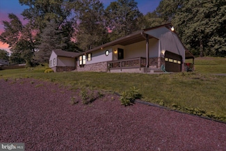 90 Preston Rd, Wernersville, PA 19565