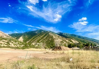 2056 E Maple Hills Ln, Mapleton, UT 84664