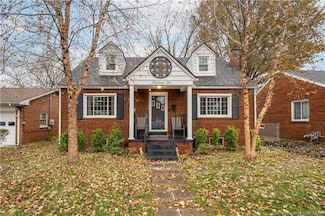 1310 E 9th St, Jeffersonville, IN 47130