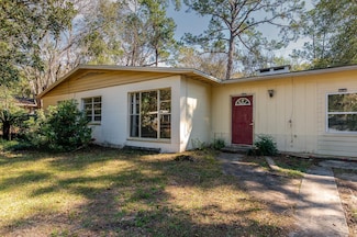 207 NW 36th Dr, Gainesville, FL 32607