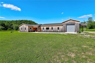 4394 Humphrey Rd, Great Valley, NY 14741