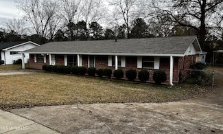 151 Lake Harbour Dr, Ridgeland, MS 39157