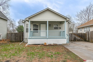 1011 Sumner St, Lincoln, NE 68502