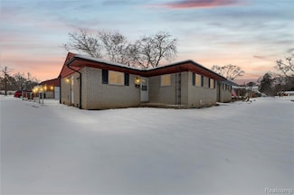 28507 Sunnydale St, Livonia, MI 48154