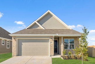 1104 Runway Rd, Fort Worth, TX 76008