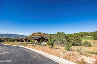581 N Red Mountain Ct, Heber City, UT 84032