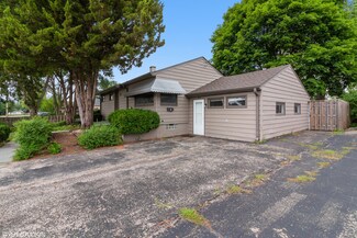 1610 Marlboro Ln, Crest Hill, IL 60403