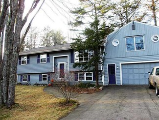 12 Peter Weare Rd, Cape Neddick, ME 03902