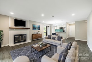 712 Mallard Head Ln, Mooresville, NC 28117