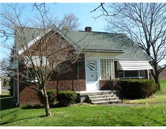 617 Sharon New Castle Ro, Farrell, PA 16121