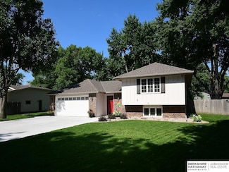 1815 Sherwood Cove, Fremont, NE 68025