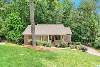 303 Stonecroft Cir, Helena, AL 35080