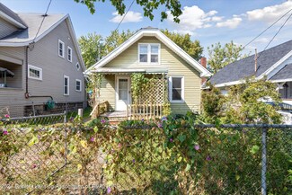 1407 New York Ave, Lansing, MI 48906