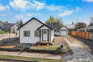 1709 13th St, Bremerton, WA 98337