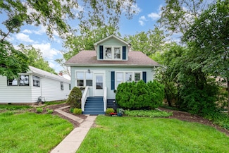 741 S Jackson St, Hinsdale, IL 60521
