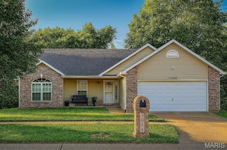 3044 Timber View Dr, High Ridge, MO 63049