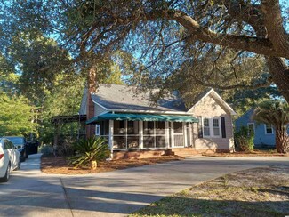 1907 Oak St, Georgetown, SC 29440