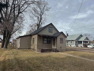 204 N Smith Ave, Elwood, NE 68937