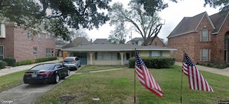 4802 Holly St, Bellaire, TX 77401