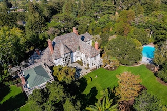 85 Fagan Dr, Hillsborough, CA 94010