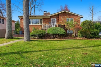 36 Marjorie Terrace, Englewood Cliffs, NJ 07632