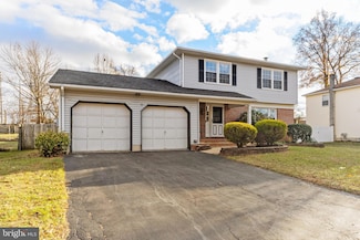 32 Hobbs Rd, Trenton, NJ 08619