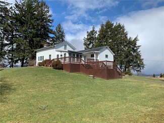 1133 Picidilli Hill Rd, Corry, PA 16407
