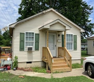 402 Roy St, Suffolk, VA 23434