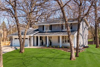 5401 Malibu Dr, Edina, MN 55436