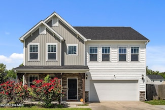 112 Moss Creek Dr, Jacksonville, NC 28540