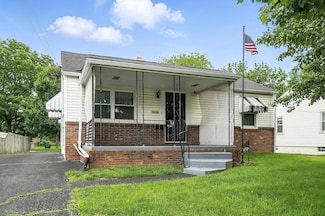 697 Robinwood Ave, Columbus, OH 43213