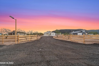 7857 S Cardinal Ave, Tucson, AZ 85746