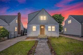 175 Dorchester Rd, Garden City, NY 11530