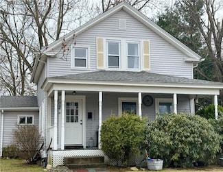 48 Natick Ave, Warwick, RI 02886