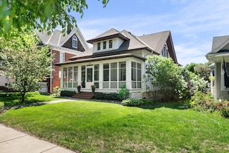 1790 Ashland Ave, Saint Paul, MN 55104