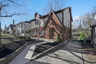 1171 Beverly Hill Dr, Cincinnati, OH 45208