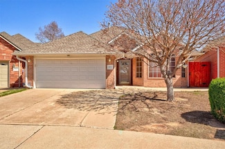 977 Pinebrooke Ct, Norman, OK 73072