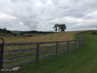 15185 Cumberland Gap Rd, New Castle, VA 24127
