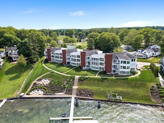 10660 N Southshore Dr Unit D3, Syracuse, IN 46567