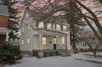 17901 Windward Rd, Cleveland, OH 44119