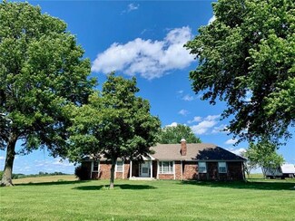 20194 Trent Rd, Waverly, MO 64096