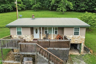671 Hensley Hollow Rd, Thorn Hill, TN 37881