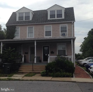 16 Hamilton Ave, Frederick, MD 21701