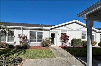 6822 Bogey Dr, Fort Myers, FL 33919